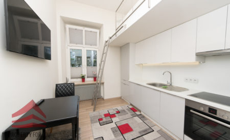 Equipped studio in the Old Town of Krakow, 5 minutes from the Main Square